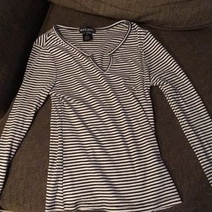 Wet seal S juniors top